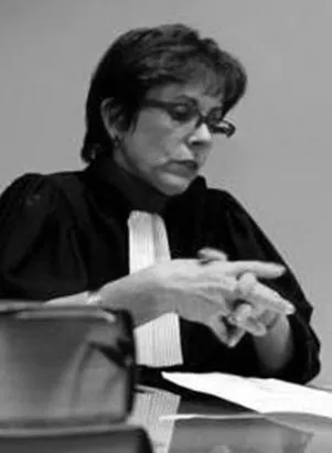 cabinet d’avocat à Rodez, conseil juridique pour particuliers et entreprises . Maitre Elisabeth Rudelle-Vimini